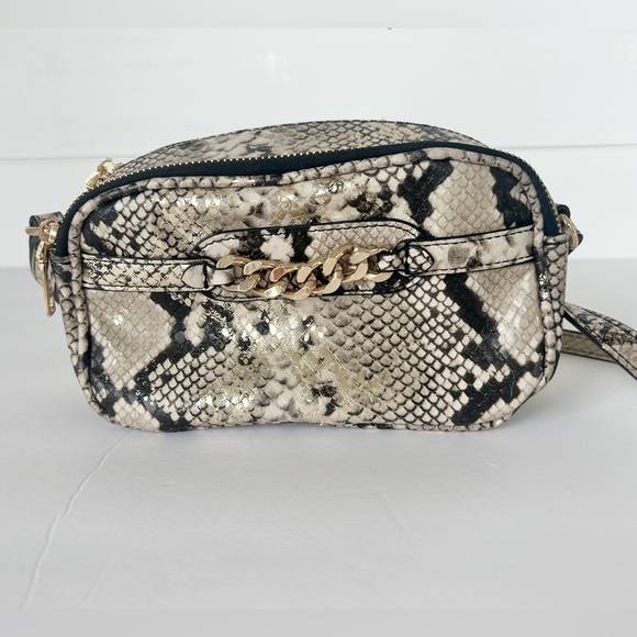Steve Madden Handbags - Steve Madden | Snakeskin Crossbody The Sister Studio Colab